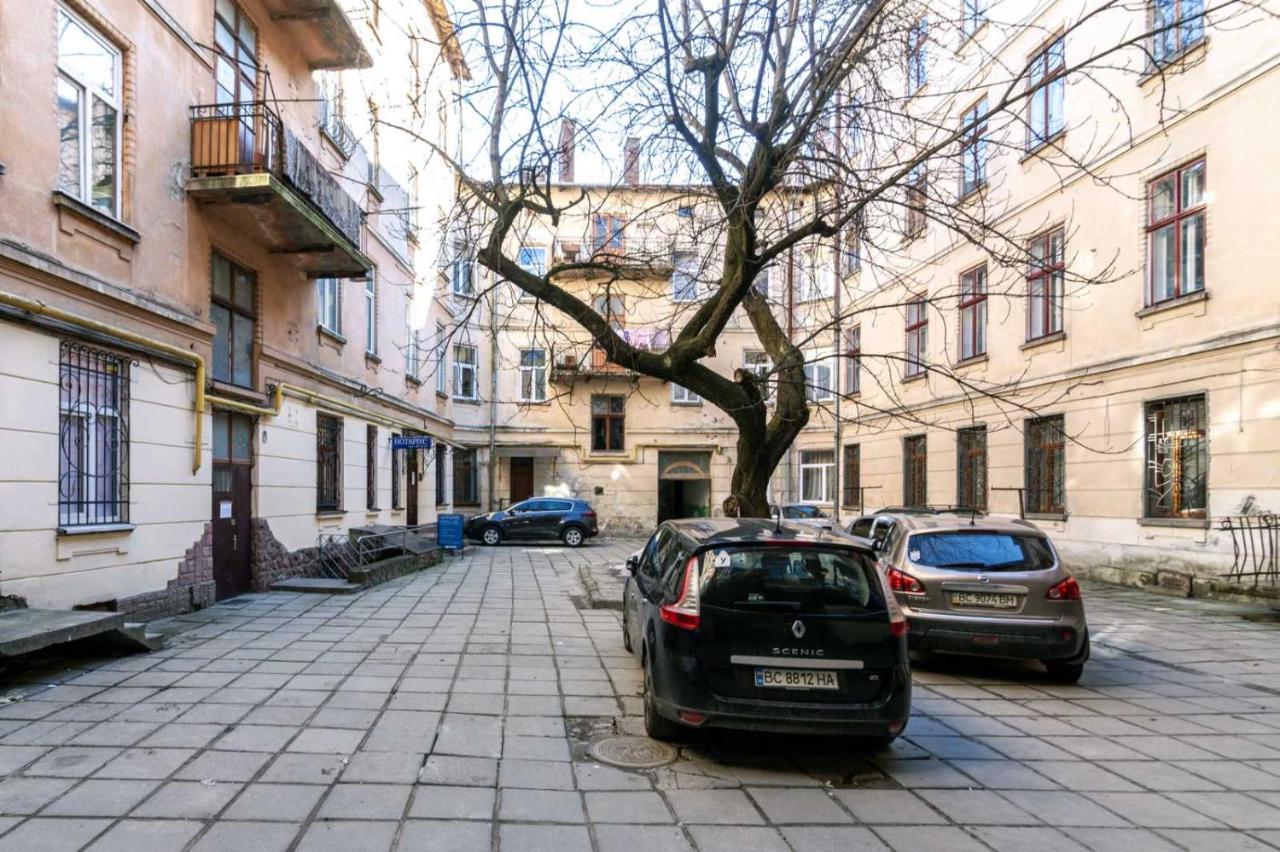 إلفيف Зелені Апартаменти Біля Оперного Театру Flat In The City Center المظهر الخارجي الصورة