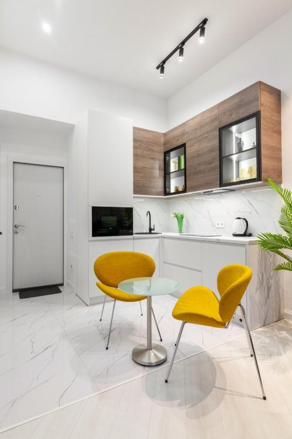 إلفيف Зелені Апартаменти Біля Оперного Театру Flat In The City Center المظهر الخارجي الصورة